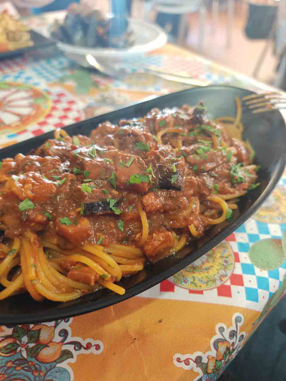 Pasta con pesce spada e melanzane - Guest house Scalia Palermo guest house palermo pasta pesce spada